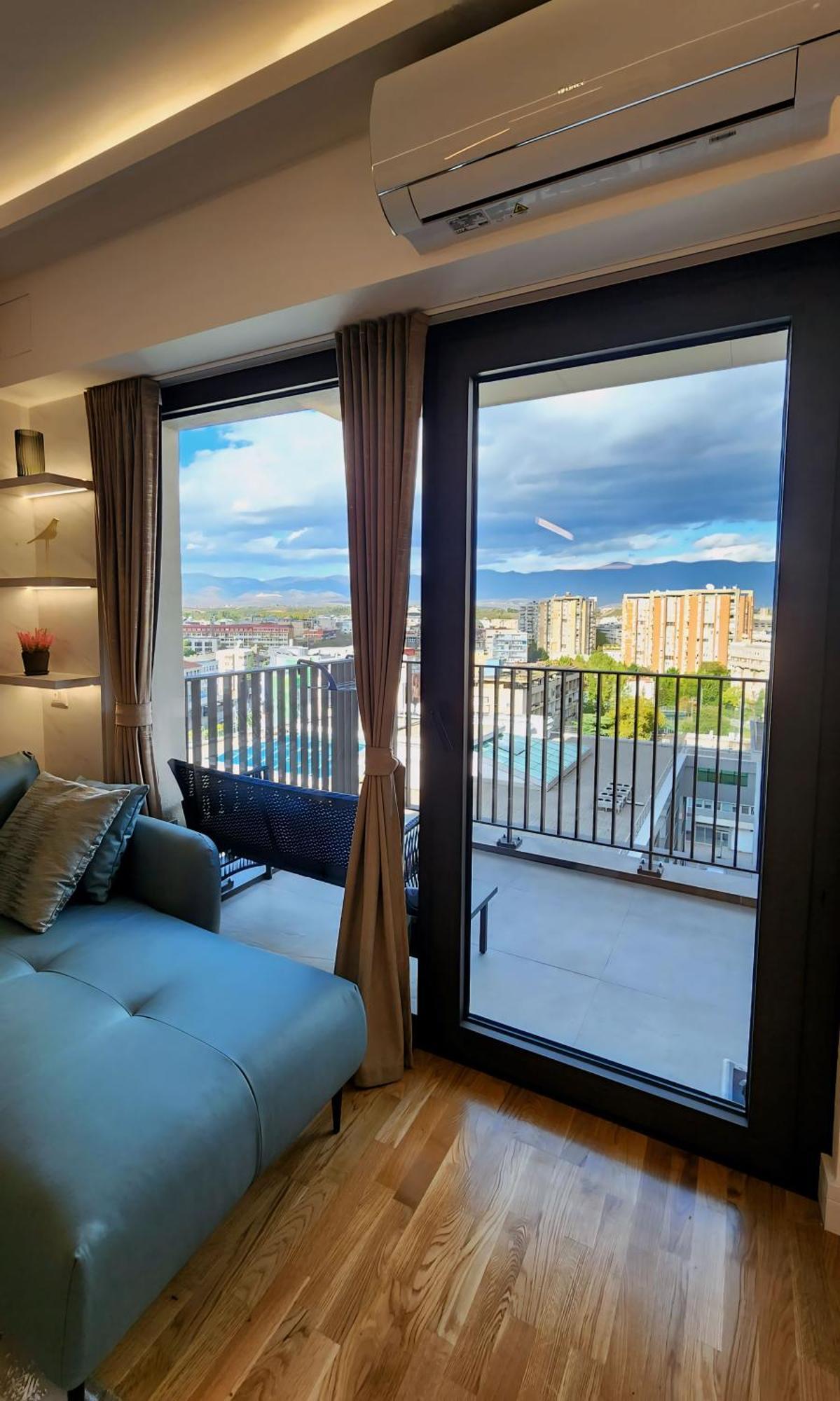 Diamond Residences 10Th Fl. Lux Apt. W/ City View Skopje Buitenkant foto