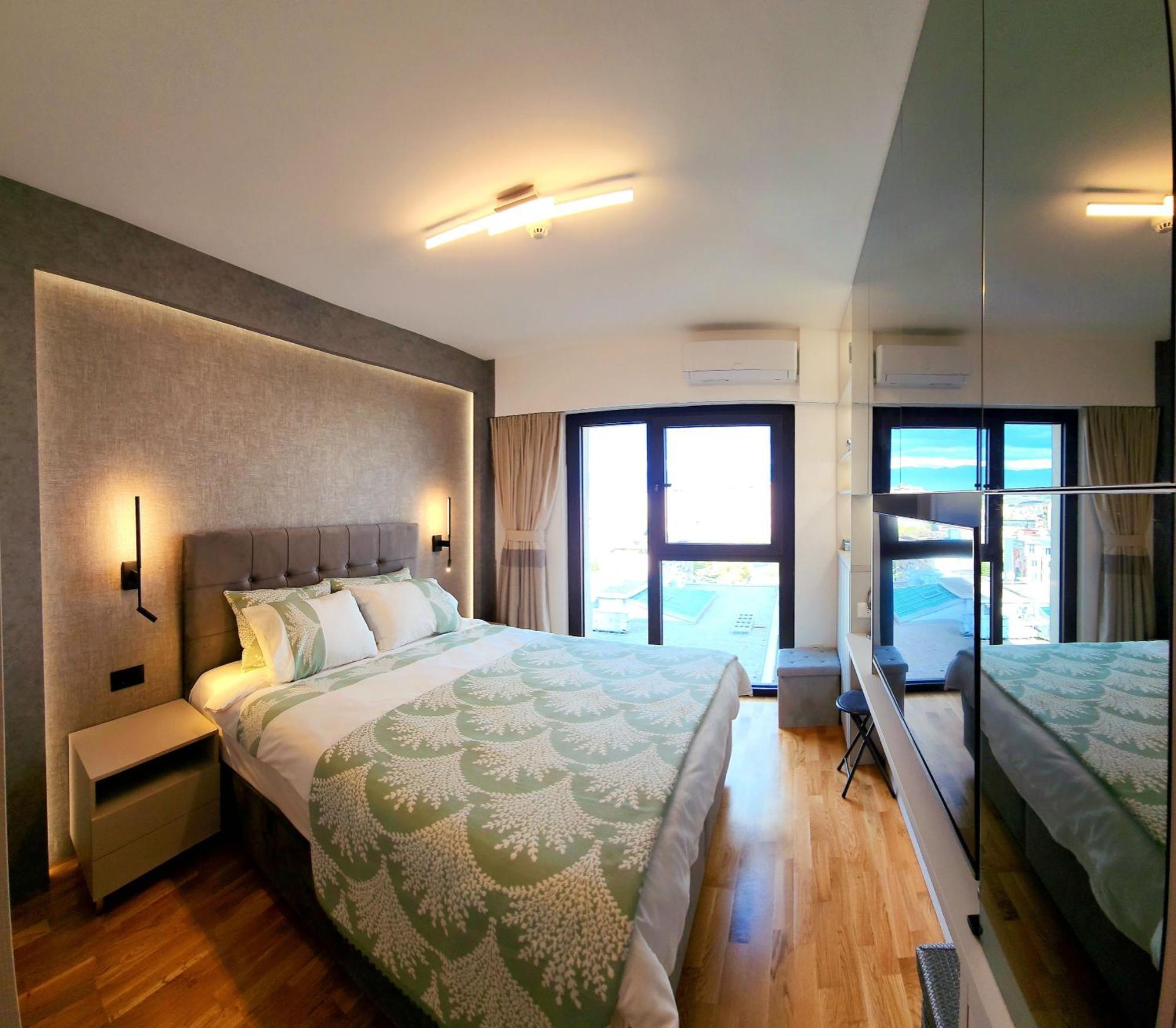 Diamond Residences 10Th Fl. Lux Apt. W/ City View Skopje Buitenkant foto