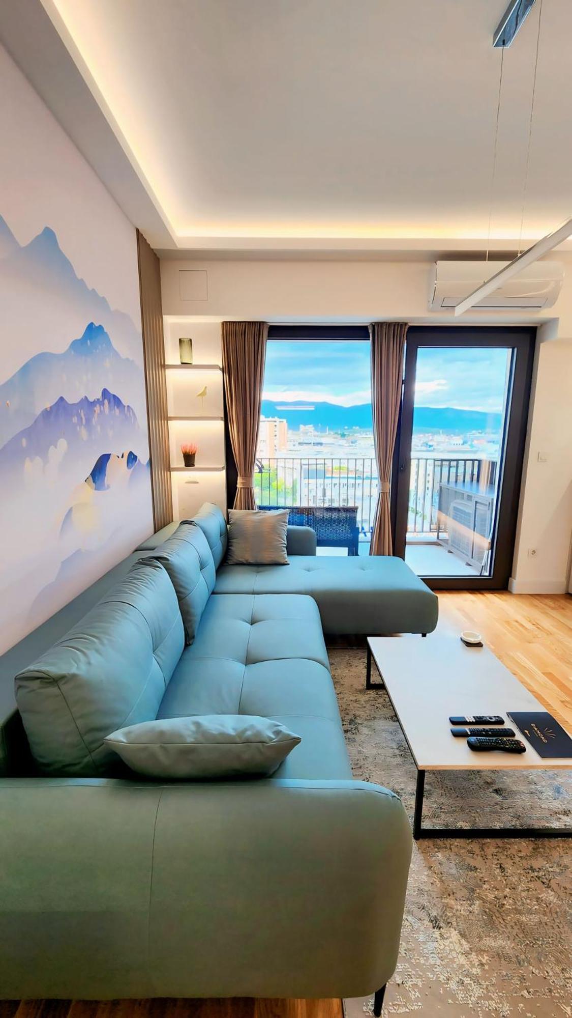 Diamond Residences 10Th Fl. Lux Apt. W/ City View Skopje Buitenkant foto