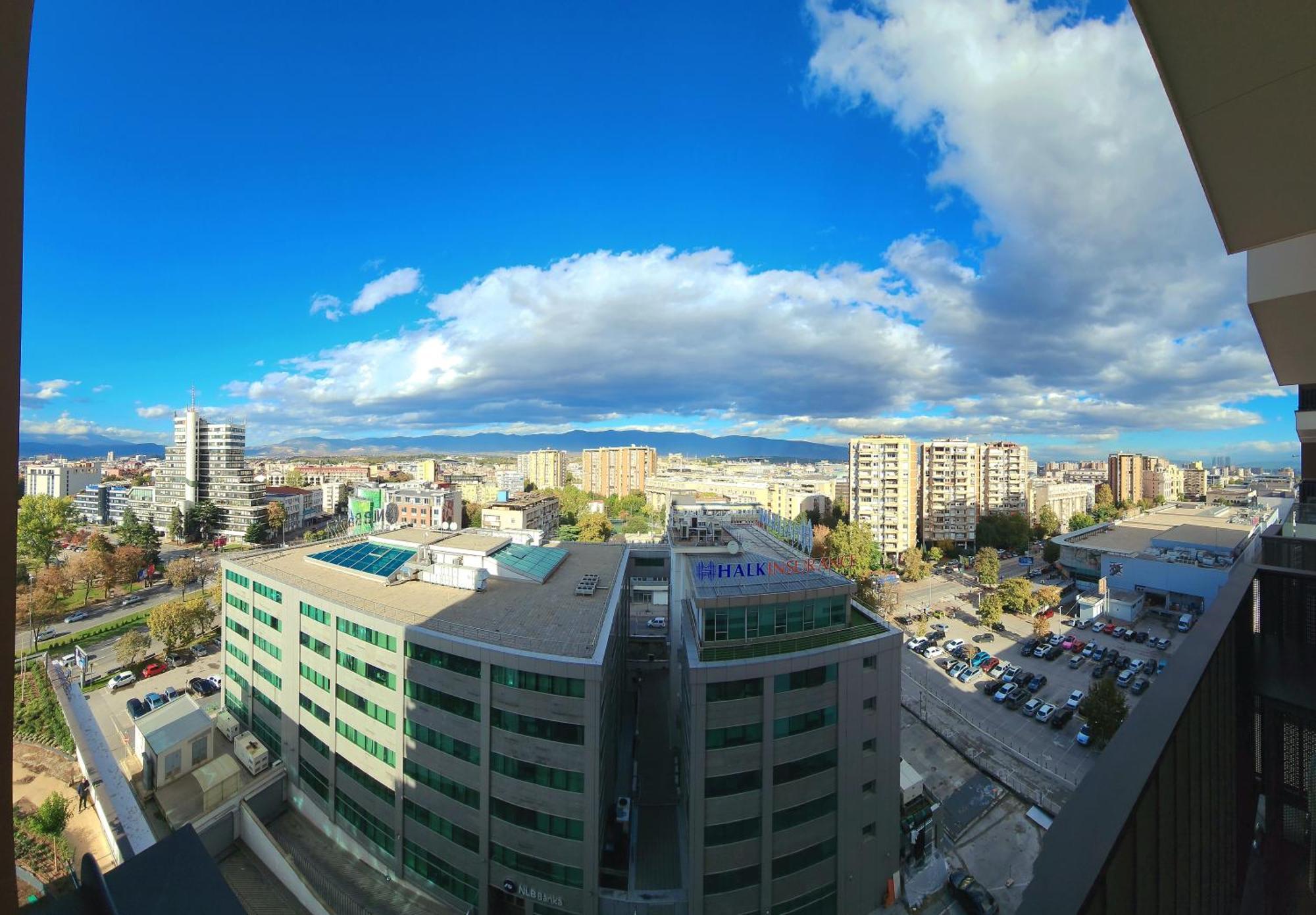 Diamond Residences 10Th Fl. Lux Apt. W/ City View Skopje Buitenkant foto